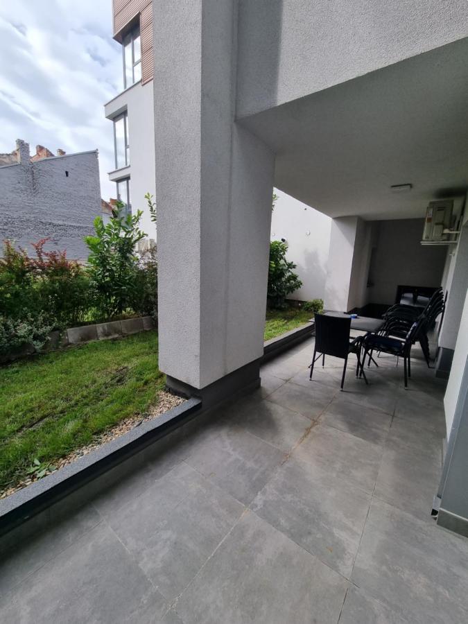Apartament Superb In Regim Hotelier- Arad Plaza Exterior foto